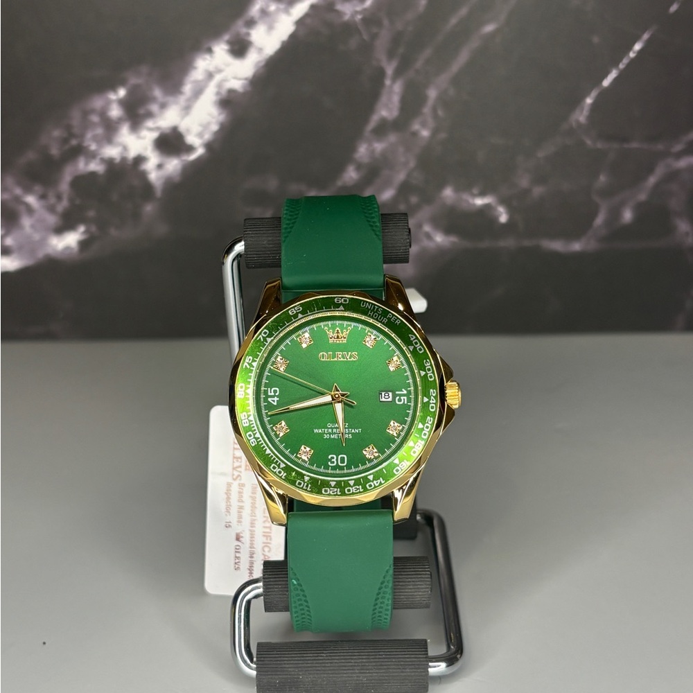 Olevs Green and Gold Men's Diver Watch